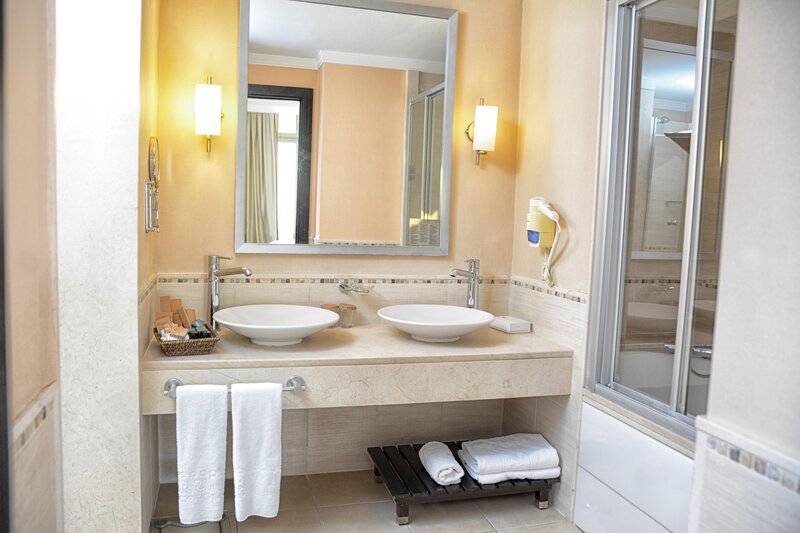 KORUMAR HOTEL DELUXE