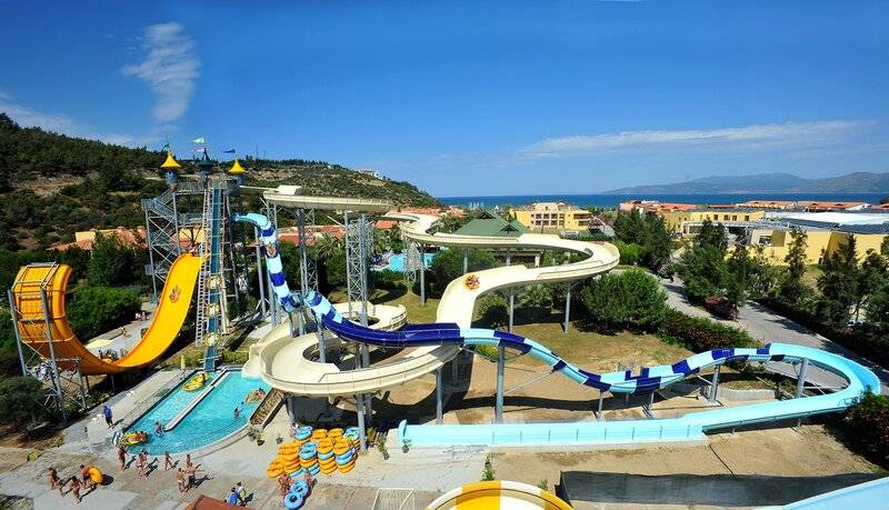AQUA FANTASY HOTELS &  AQUAPARK