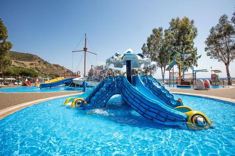 ARIA CLAROS BEACH&SPA RESORT