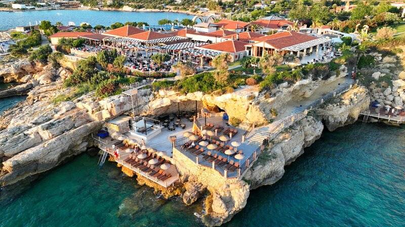 CLUB RESORT ATLANTIS