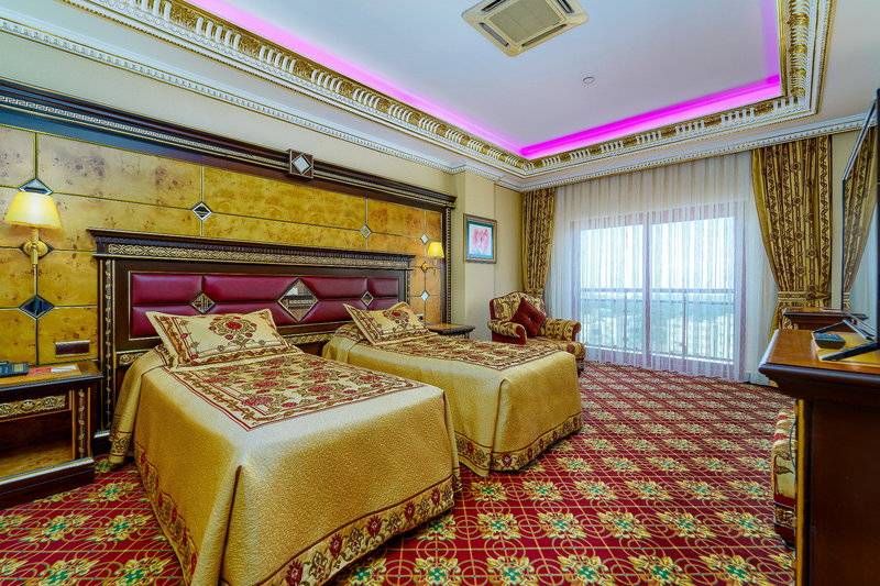 CLUB HOTEL SERA