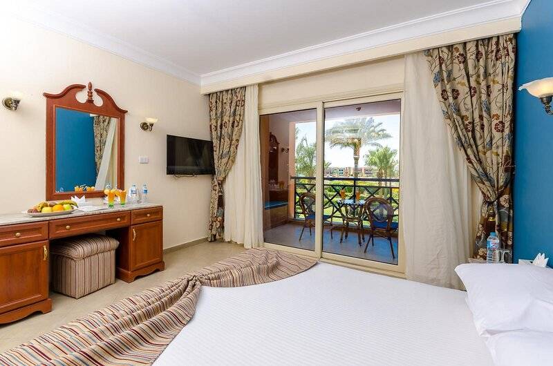 TITANIC BEACH SPA AND AQUA PARK