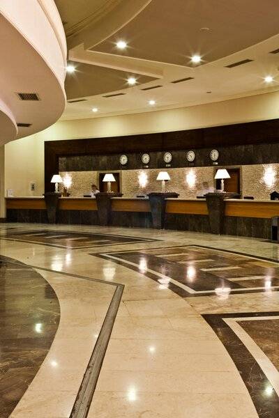 CRYSTAL ADMIRAL RESORT SUITES AND SPA