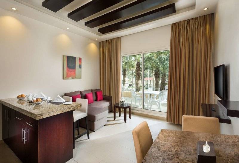 Metropolitan Al Mafraq