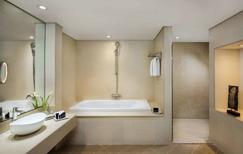 Metropolitan Al Mafraq