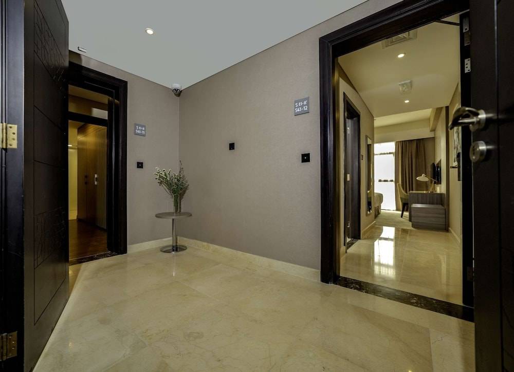 Four Points by Sheraton Production City, Dubai