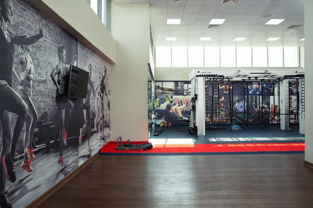 Four Points by Sheraton Production City, Dubai