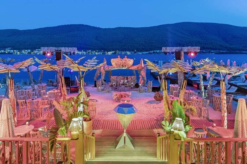 TITANIC LUXURY COLLECTION BODRUM