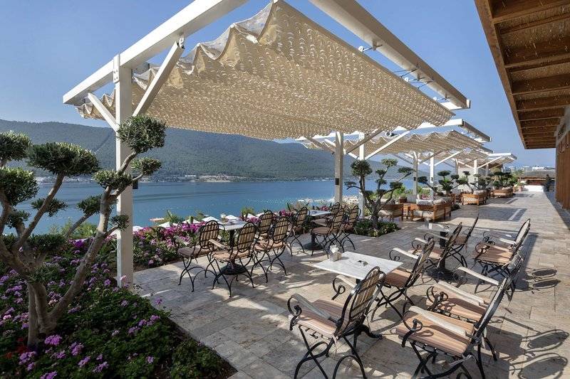 TITANIC LUXURY COLLECTION BODRUM
