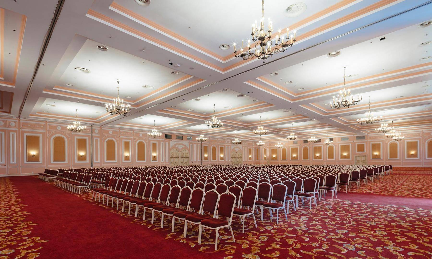 KREMLIN PALACE