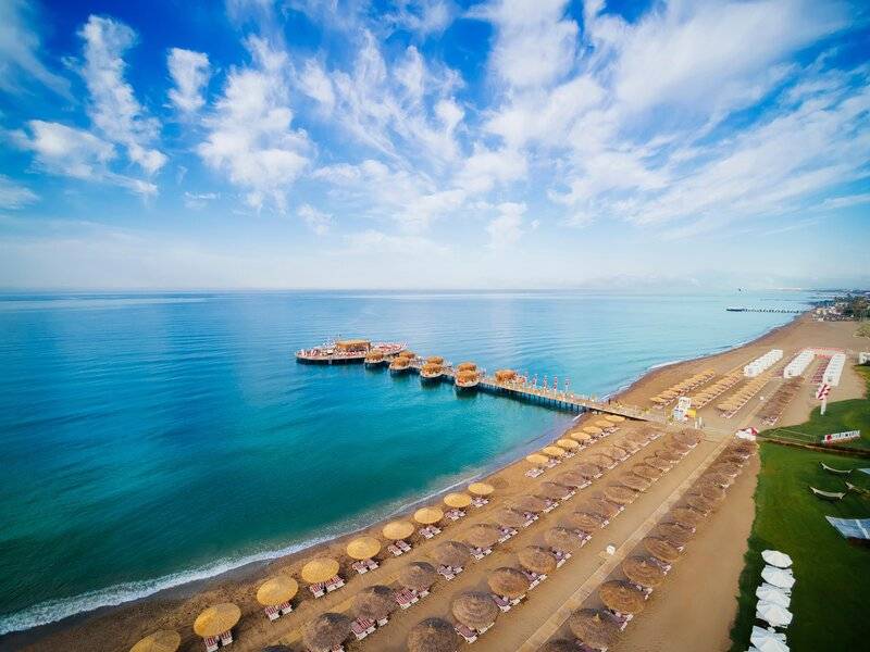 SELECTUM LUXURY RESORT