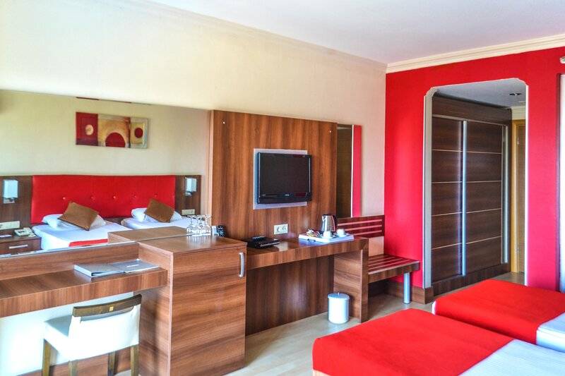 SIDEKUM HOTEL